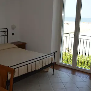 https://residenza-villa-margherita.riccione-hotels.org