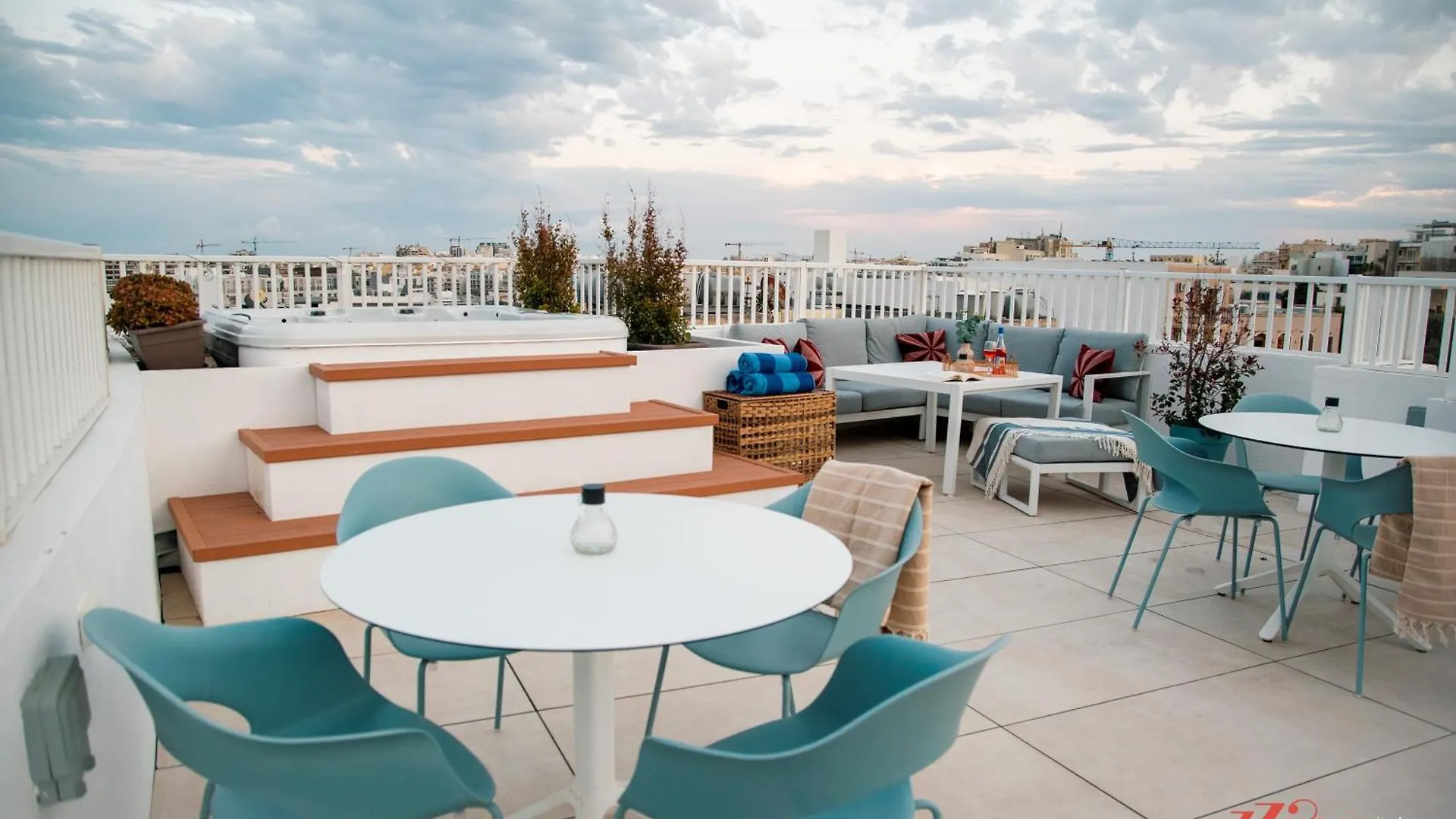 Spinola Stays Saint Julian's Guest house